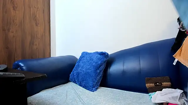 Snapshot of Mature_Skinny chatting on January 6, 2026, 12:09 pm Mature Skinny online show from January 6, 2026, 12:09 pm