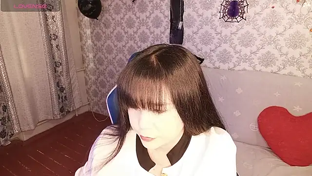 Snapshot of MissValday chatting on October 31, 2025, 5:30 am MissValday online show from October 31, 2025, 5:30 am