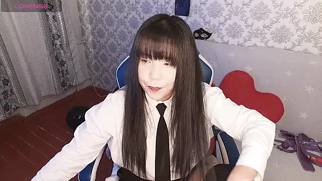 Snapshot of MissValday chatting on November 6, 2025, 5:19 am MissValday online show from November 6, 2025, 5:19 am