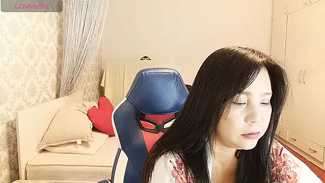 Snapshot of MissValday chatting on April 23, 2026, 6:03 am MissValday online show from April 23, 2026, 6:03 am