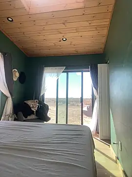 Snapshot of 1-800-FUCKYOU chatting on February 8, 2026, 6:22 pm 1-800-FUCKYOU online show from February 8, 2026, 6:22 pm