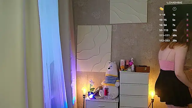 Snapshot of Vivian_cutie chatting on November 8, 2025, 10:37 am Vivian cutie online show from November 8, 2025, 10:37 am