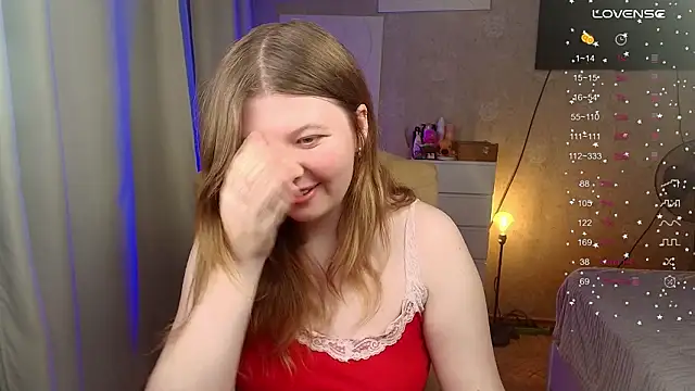 Vivian cutie online show from February 27, 2026, 3:45 pm