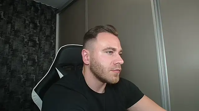 Thori92 online show from January 10, 2025, 8:37 pm