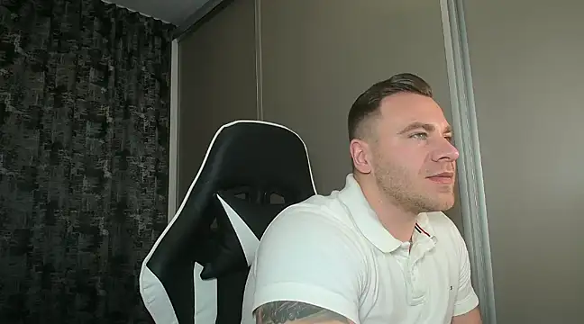 Thori92 online show from January 24, 2025, 8:54 pm