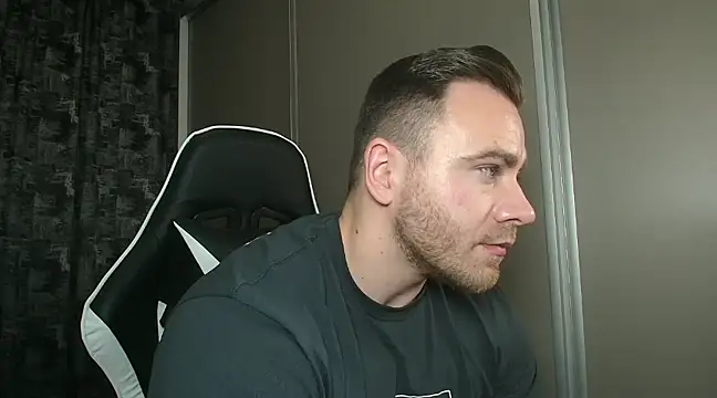 Thori92 online show from January 31, 2025, 9:37 pm