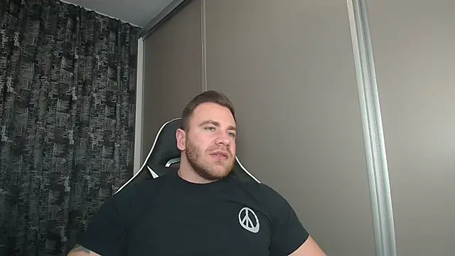 Thori92 online show from February 6, 2025, 6:46 pm