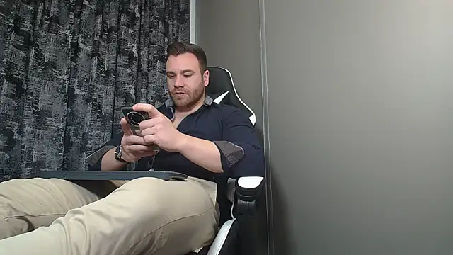 Thori92 online show from February 11, 2025, 5:07 pm