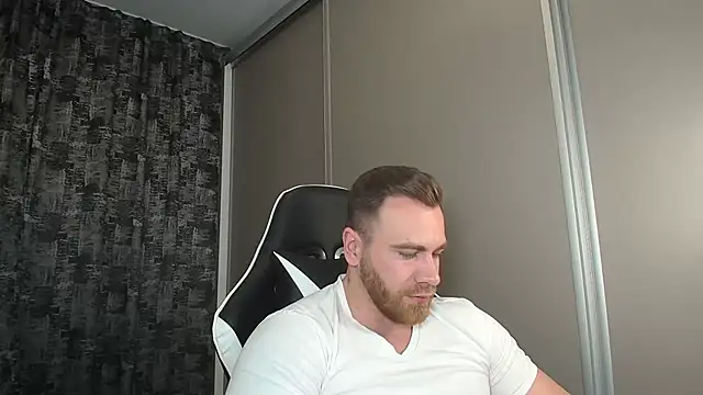 Thori92 online show from March 6, 2025, 8:37 pm