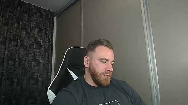 Thori92 online show from March 19, 2025, 7:49 pm