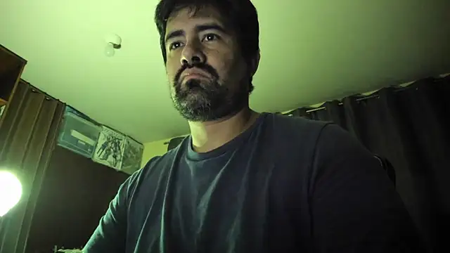 Snapshot of VonDoomdelToro chatting on May 27, 2026, 6:10 am VonDoomdelToro online show from May 27, 2026, 6:10 am