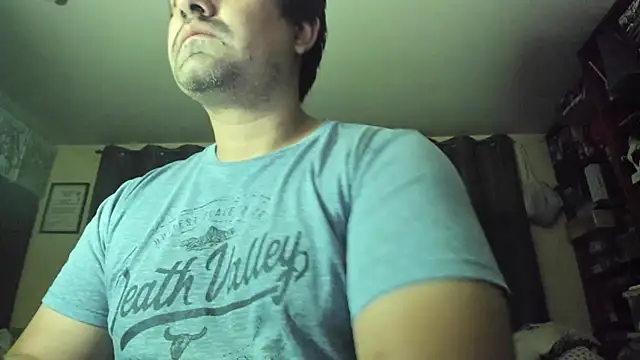 Snapshot of VonDoomdelToro chatting on July 4, 2026, 7:36 am VonDoomdelToro online show from July 4, 2026, 7:36 am