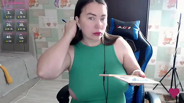 Snapshot of Korolek12 chatting on June 2, 2026, 1:51 am Korolek12 online show from June 2, 2026, 1:51 am