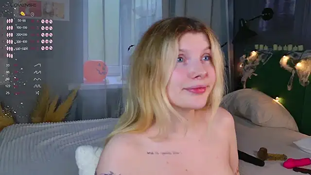 Snapshot of _aleksa_ chatting on November 1, 2025, 7:10 am aleksa online show from November 1, 2025, 7:10 am