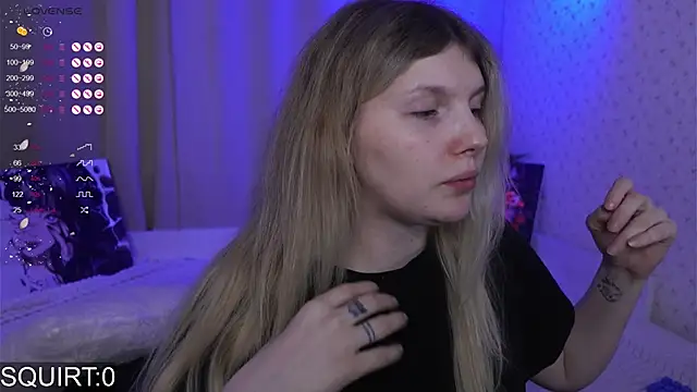 Snapshot of _aleksa_ chatting on November 21, 2025, 5:44 pm aleksa online show from November 21, 2025, 5:44 pm