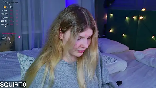 Snapshot of _aleksa_ chatting on November 28, 2025, 2:31 pm aleksa online show from November 28, 2025, 2:31 pm