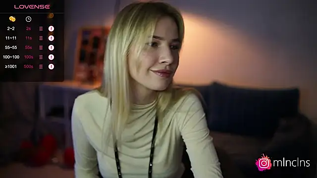 Snapshot of melanielwithu chatting on March 15, 2025, 12:58 am melanielwithu online show from March 15, 2025, 12:58 am