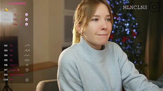 Snapshot of melanielwithu chatting on December 14, 2025, 1:38 pm melanielwithu online show from December 14, 2025, 1:38 pm