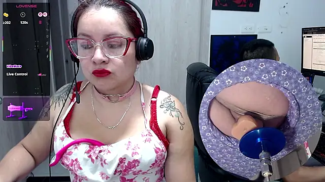 Snapshot of kyobiker chatting on January 12, 2026, 2:22 pm kyobiker online show from January 12, 2026, 2:22 pm