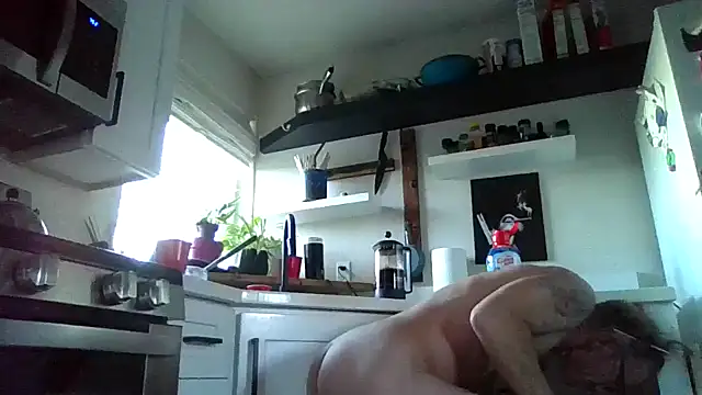 Snapshot of sunburnt602 chatting on February 6, 2026, 2:53 pm sunburnt602 online show from February 6, 2026, 2:53 pm