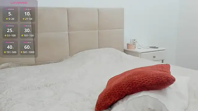 Sunshine Eva online show from October 26, 2025, 8:31 am