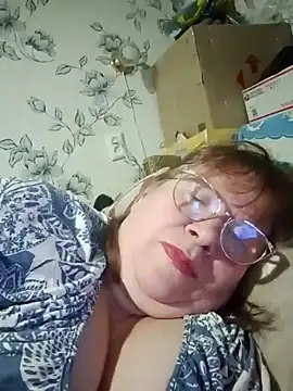 Snapshot of Mirra_Key chatting on January 5, 2025, 3:45 pm Mirra Key online show from January 5, 2025, 3:45 pm