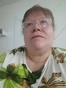 Snapshot of Mirra_Key chatting on February 12, 2026, 2:01 pm Mirra Key online show from February 12, 2026, 2:01 pm