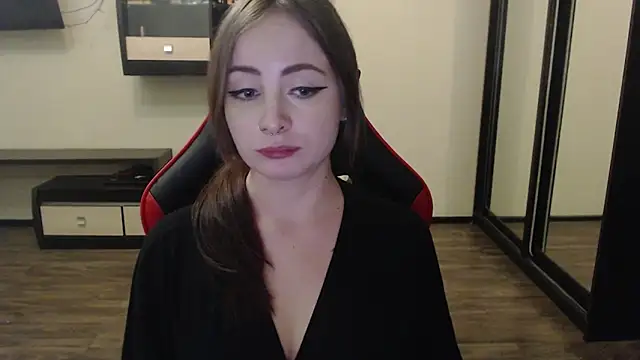 Laralianna online show from January 5, 2025, 11:55 pm