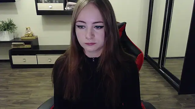 Laralianna online show from September 13, 2025, 11:54 am