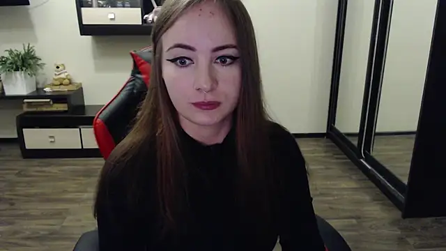 Laralianna online show from September 16, 2025, 1:34 pm