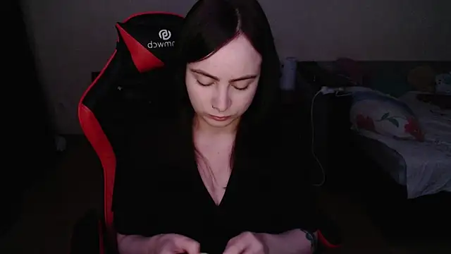 Laralianna online show from February 23, 2026, 10:18 pm