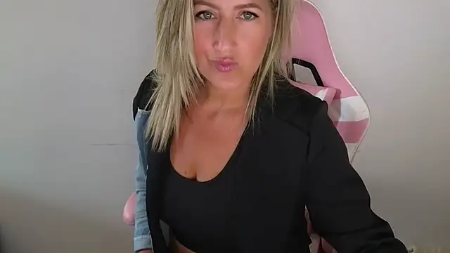TessToy online show from May 13, 2026, 7:39 am