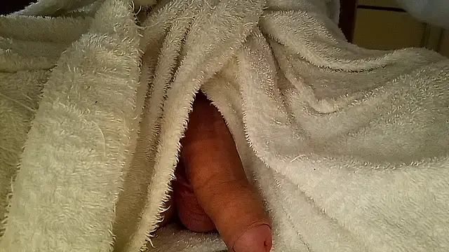 Snapshot of Remstr chatting on February 27, 2026, 9:15 pm Remstr online show from February 27, 2026, 9:15 pm