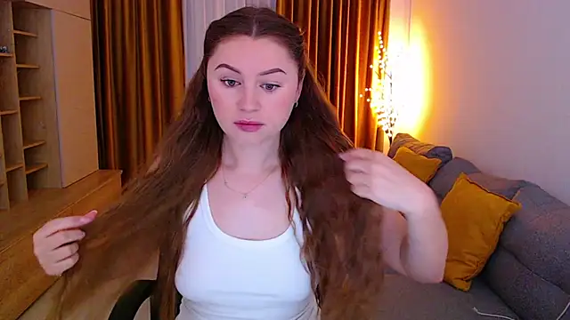  Mia Adams online show from May 10, 2026, 5:56 am