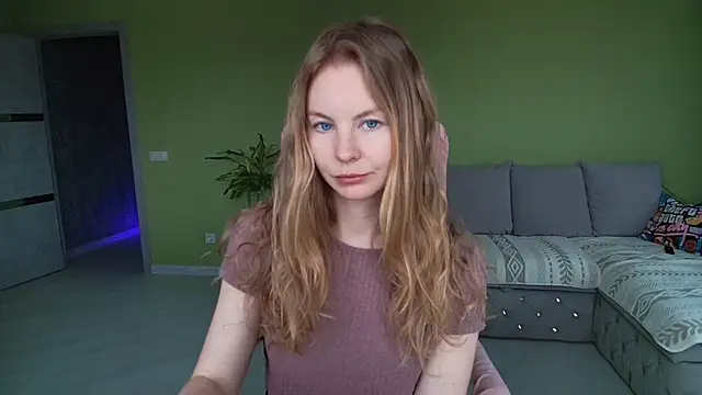 Snapshot of Cuddle_Cat chatting on April 22, 2026, 7:33 am Cuddle Cat online show from April 22, 2026, 7:33 am
