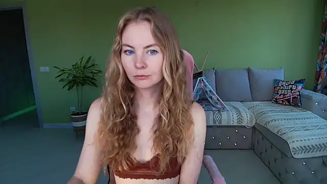 Snapshot of Cuddle_Cat chatting on June 25, 2026, 4:45 am Cuddle Cat online show from June 25, 2026, 4:45 am