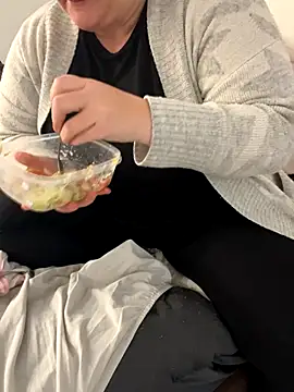 sweeti Em online show from January 7, 2026, 4:09 pm