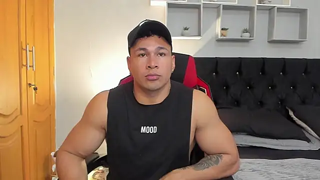 Snapshot of tyler_hank01 chatting on April 10, 2026, 10:47 pm tyler hank01 online show from April 10, 2026, 10:47 pm