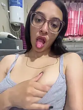 Snapshot of Ninnfa chatting on December 13, 2024, 11:34 am Ninnfa online show from December 13, 2024, 11:34 am