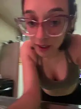 Snapshot of Ninnfa chatting on December 16, 2024, 11:33 am Ninnfa online show from December 16, 2024, 11:33 am