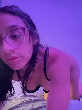 Snapshot of Ninnfa chatting on January 25, 2025, 4:34 am Ninnfa online show from January 25, 2025, 4:34 am