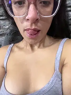 Snapshot of Ninnfa chatting on March 12, 2025, 11:20 am Ninnfa online show from March 12, 2025, 11:20 am