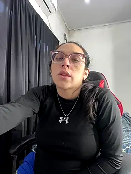 Snapshot of Ninnfa chatting on September 25, 2025, 4:00 pm Ninnfa online show from September 25, 2025, 4:00 pm