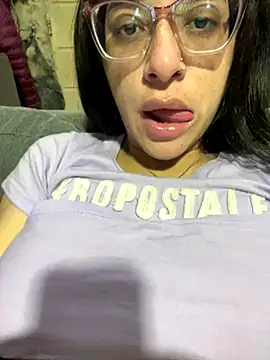 Snapshot of Ninnfa chatting on September 28, 2025, 4:07 am Ninnfa online show from September 28, 2025, 4:07 am