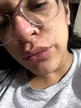 Snapshot of Ninnfa chatting on November 9, 2025, 3:05 am Ninnfa online show from November 9, 2025, 3:05 am