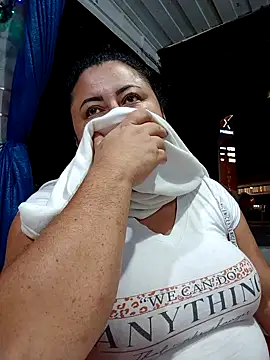 Monseratte21 online show from December 15, 2025, 4:28 am