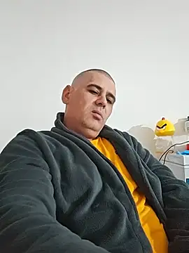 Snapshot of sile2000nou chatting on May 16, 2026, 7:23 pm sile2000nou online show from May 16, 2026, 7:23 pm