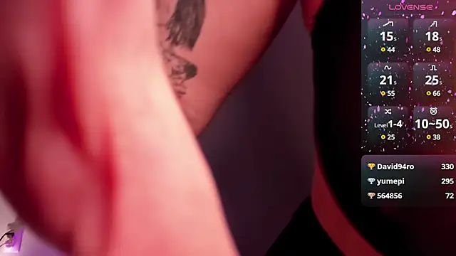 Snapshot of SarahRomantic chatting on December 8, 2024, 12:30 pm SarahRomantic online show from December 8, 2024, 12:30 pm