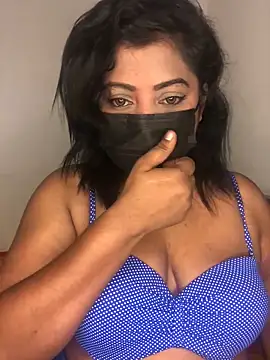  Cute ariana  online show from September 22, 2025, 5:59 pm