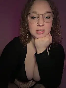 EmmieRae online show from March 19, 2025, 6:03 am